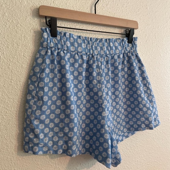 Abercrombie & Fitch Floral Linen Cotton Blend Shorts - Picture 4 of 8